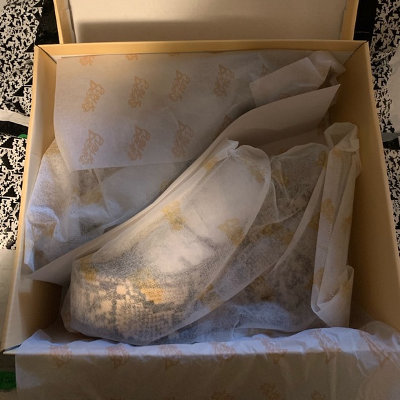 ASOS Healed Wedge in Beige Snake - Picture 4 of 4